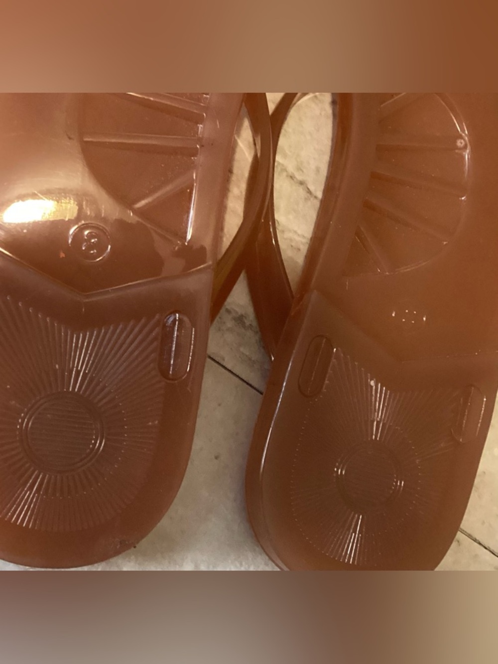 Cushsionaire Splash Jelly Flip Flops - Picture 7 of 7